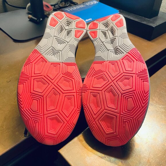 Nike Flyknit Zoom Fly Charcoal Crimson Yellow Womens Running 7.5 US 38.5 EUR - Picture 7 of 7